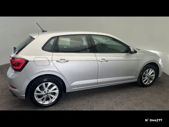 VOLKSWAGEN POLO VI - voiture d'occasion - Photo 5