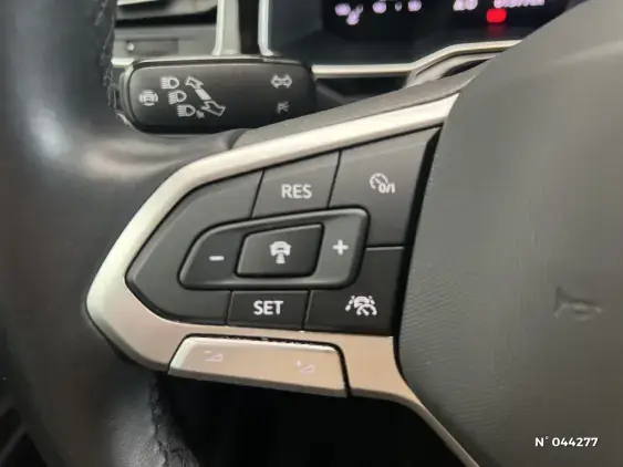 VOLKSWAGEN POLO VI - voiture d'occasion - Photo 27