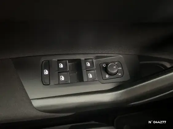VOLKSWAGEN POLO VI - voiture d'occasion - Photo 30