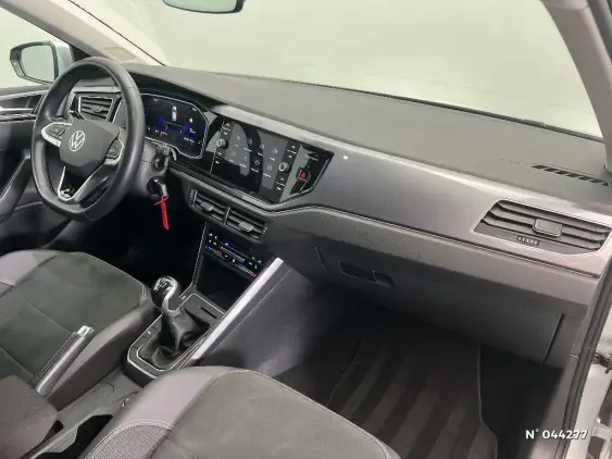 VOLKSWAGEN POLO VI - voiture d'occasion - Photo 10