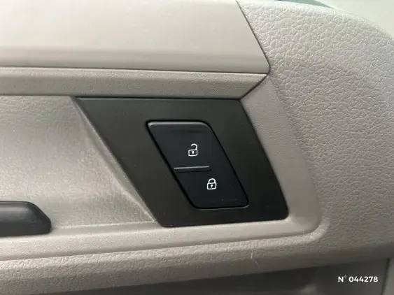 VOLKSWAGEN CRAFTER II - voiture d'occasion - Photo 26