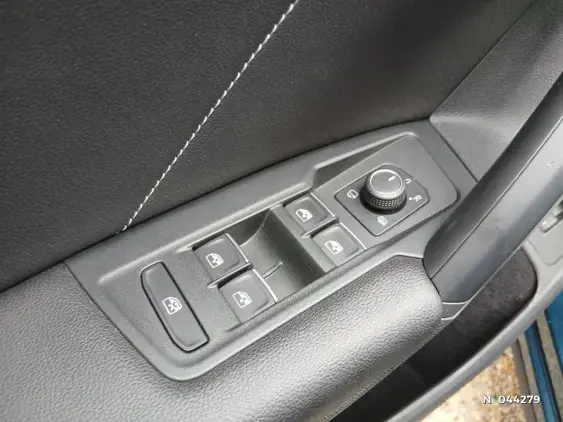VOLKSWAGEN TIGUAN II - voiture d'occasion - Photo 15