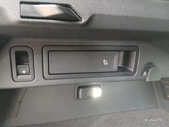 VOLKSWAGEN TIGUAN II - voiture d'occasion - Photo 27