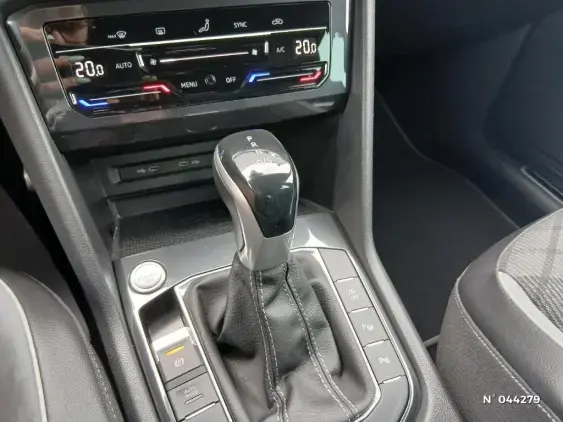 VOLKSWAGEN TIGUAN II - voiture d'occasion - Photo 32