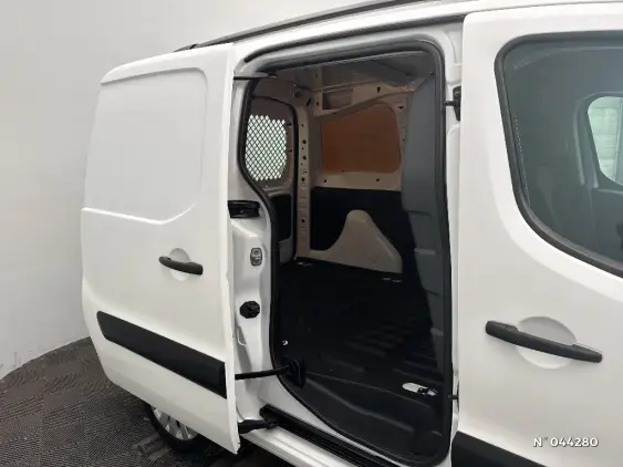 CITROEN BERLINGO III - voiture d'occasion - Photo 28