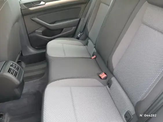 VOLKSWAGEN PASSAT VIII - voiture d'occasion - Photo 11