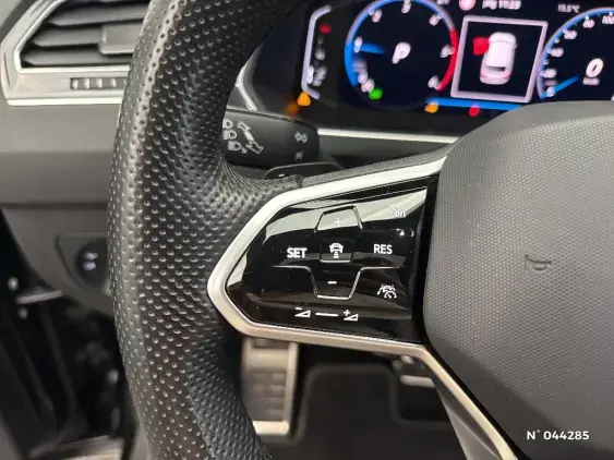 VOLKSWAGEN TIGUAN II - voiture d'occasion - Photo 15