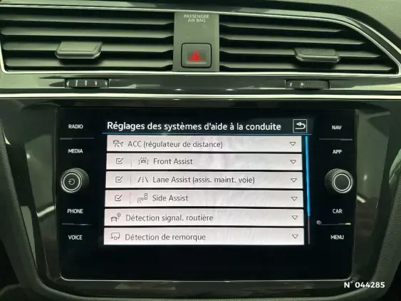 VOLKSWAGEN TIGUAN II - voiture d'occasion - Photo 30