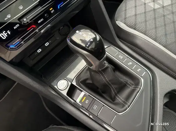VOLKSWAGEN TIGUAN II - voiture d'occasion - Photo 32