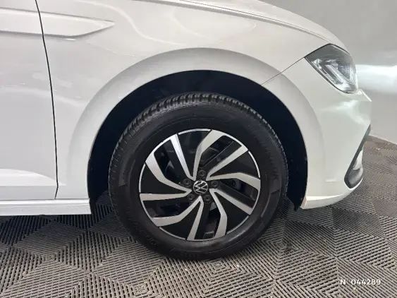 VOLKSWAGEN POLO VI - voiture d'occasion - Photo 8