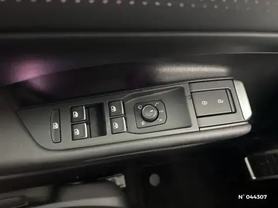 VOLKSWAGEN T-ROC II - voiture d'occasion - Photo 34