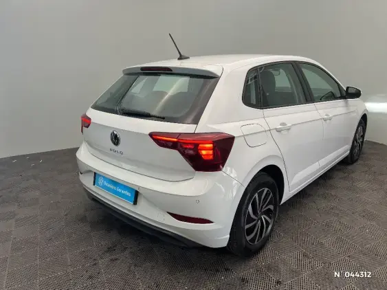 VOLKSWAGEN POLO VI - voiture d'occasion - Photo 4