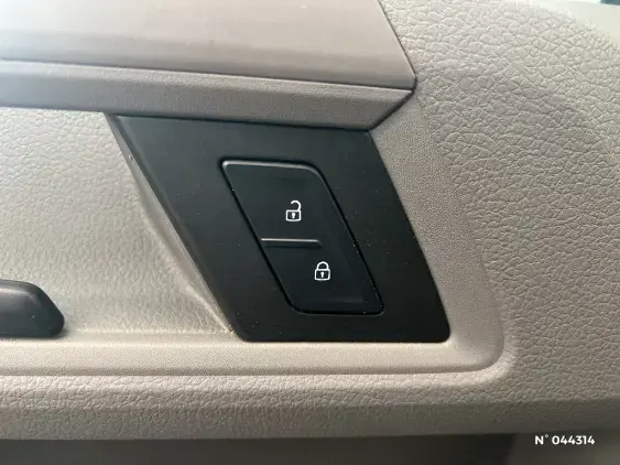 VOLKSWAGEN CRAFTER II - voiture d'occasion - Photo 25