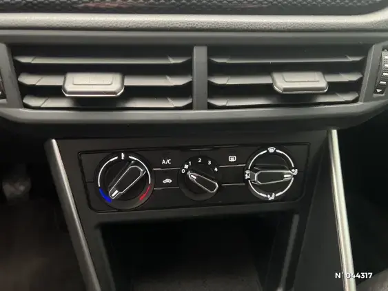 VOLKSWAGEN POLO VI - voiture d'occasion - Photo 28
