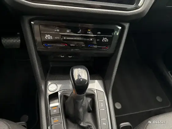 VOLKSWAGEN TIGUAN II - voiture d'occasion - Photo 32