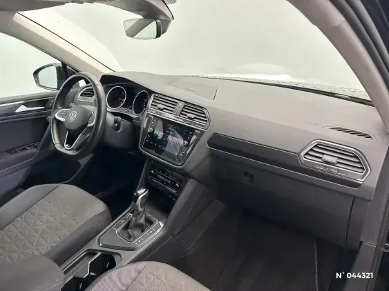 VOLKSWAGEN TIGUAN II - voiture d'occasion - Photo 10