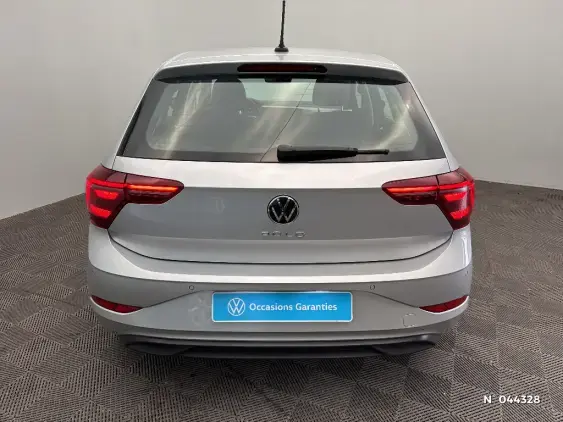 VOLKSWAGEN POLO VI - voiture d'occasion - Photo 6