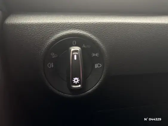 VOLKSWAGEN T-ROC - voiture d'occasion - Photo 15