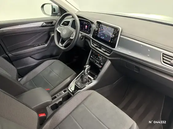 VOLKSWAGEN T-ROC - voiture d'occasion - Photo 10