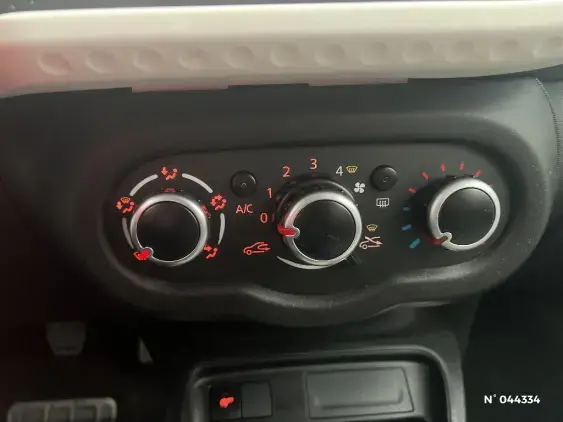 RENAULT TWINGO III - voiture d'occasion - Photo 23