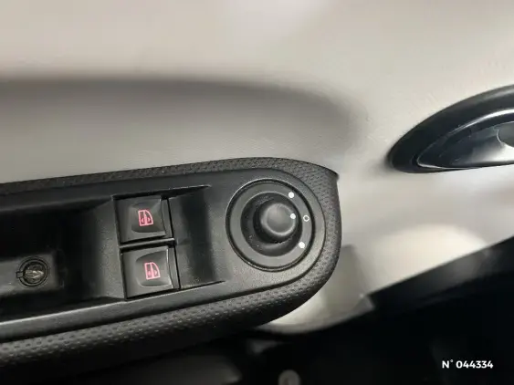 RENAULT TWINGO III - voiture d'occasion - Photo 24