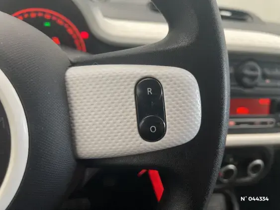 RENAULT TWINGO III - voiture d'occasion - Photo 26
