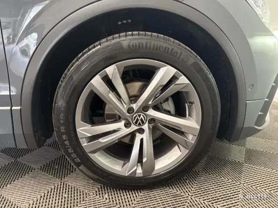 VOLKSWAGEN TIGUAN II - voiture d'occasion - Photo 8