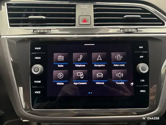 VOLKSWAGEN TIGUAN II - voiture d'occasion - Photo 12