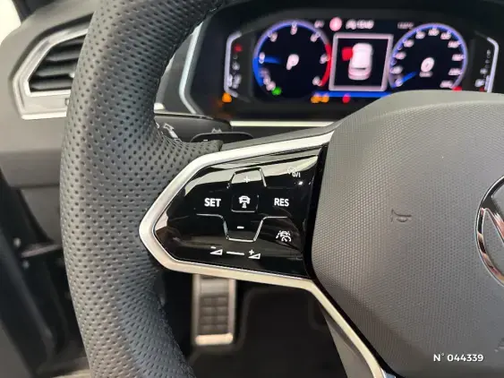 VOLKSWAGEN TIGUAN II - voiture d'occasion - Photo 14