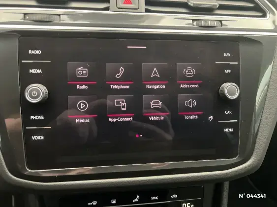 VOLKSWAGEN TIGUAN II - voiture d'occasion - Photo 13