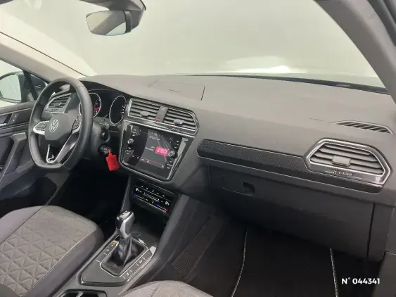 VOLKSWAGEN TIGUAN II - voiture d'occasion - Photo 10
