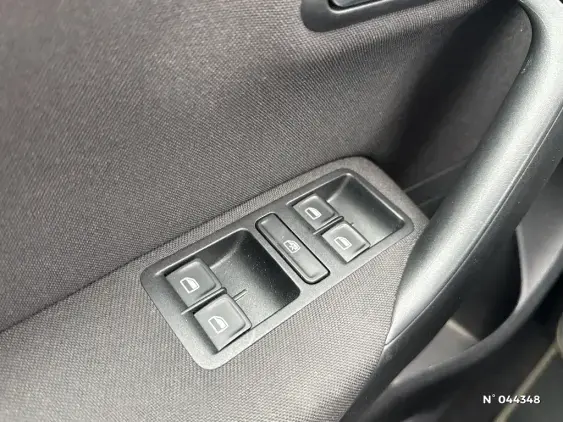 VOLKSWAGEN POLO V - voiture d'occasion - Photo 28