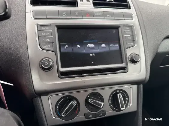 VOLKSWAGEN POLO V - voiture d'occasion - Photo 29