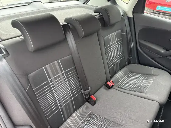 VOLKSWAGEN POLO V - voiture d'occasion - Photo 11