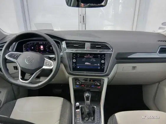 VOLKSWAGEN TIGUAN II - voiture d'occasion - Photo 9