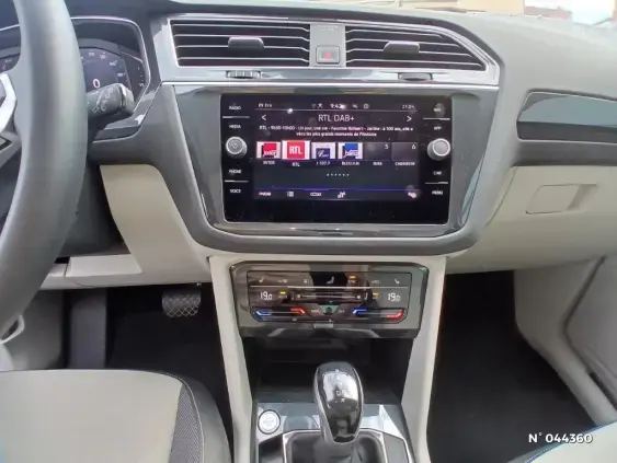 VOLKSWAGEN TIGUAN II - voiture d'occasion - Photo 13