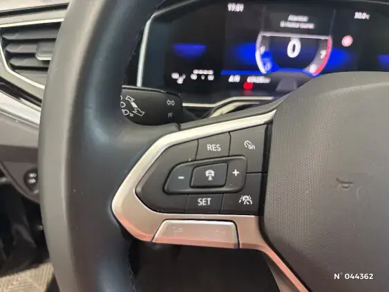 VOLKSWAGEN POLO VI - voiture d'occasion - Photo 15