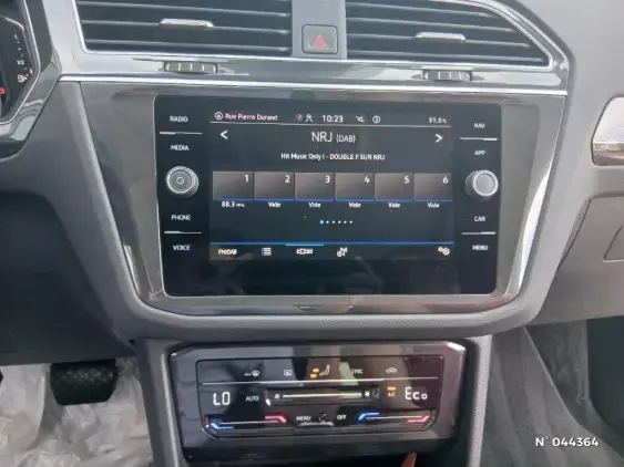 VOLKSWAGEN TIGUAN II - voiture d'occasion - Photo 13