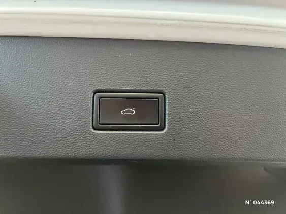 VOLKSWAGEN T-ROC - voiture d'occasion - Photo 26
