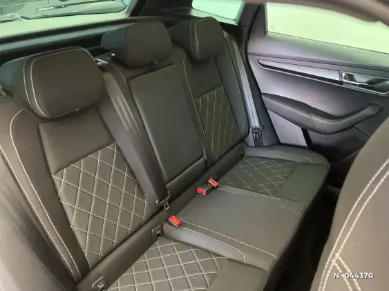 SKODA KAROQ - voiture d'occasion - Photo 11
