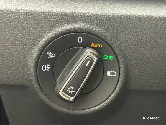 VOLKSWAGEN T-ROC - voiture d'occasion - Photo 15