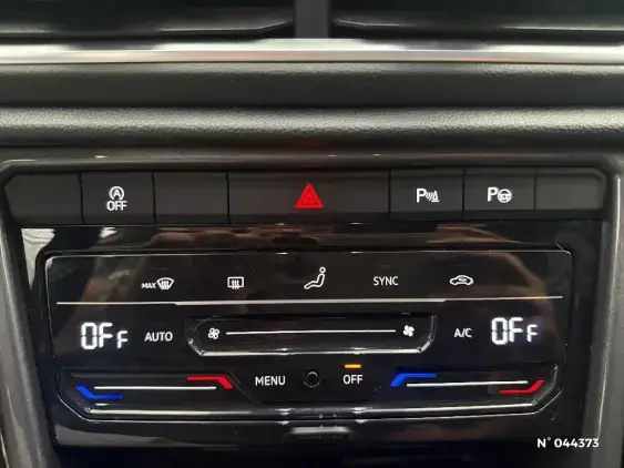 VOLKSWAGEN T-ROC - voiture d'occasion - Photo 30