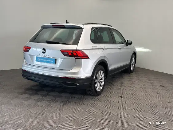 VOLKSWAGEN TIGUAN II - voiture d'occasion - Photo 4