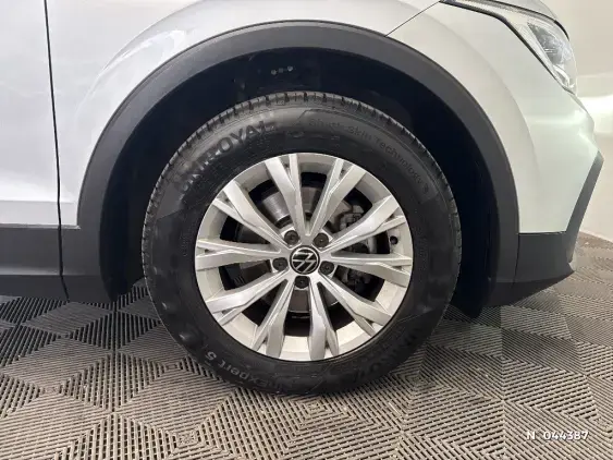 VOLKSWAGEN TIGUAN II - voiture d'occasion - Photo 8