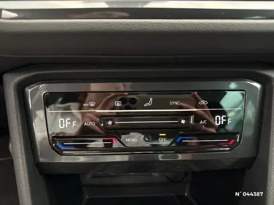 VOLKSWAGEN TIGUAN II - voiture d'occasion - Photo 31