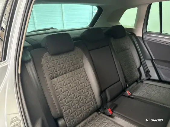 VOLKSWAGEN TIGUAN II - voiture d'occasion - Photo 11