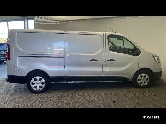 RENAULT TRAFIC FG III - voiture d'occasion - Photo 5