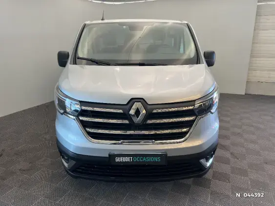 RENAULT TRAFIC FG III - voiture d'occasion - Photo 3