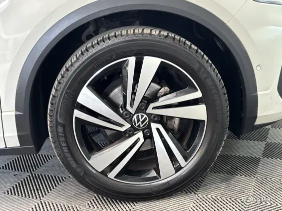 VOLKSWAGEN T-ROC - voiture d'occasion - Photo 8