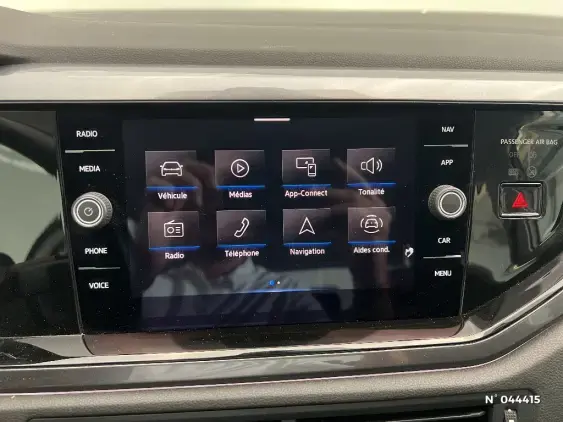 VOLKSWAGEN POLO VI - voiture d'occasion - Photo 13